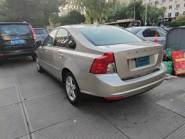 Volvo S40 2011