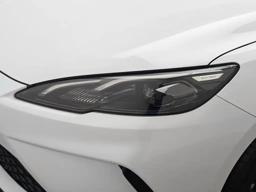 BYD Seal 05 DM-i 2025 — фото 7