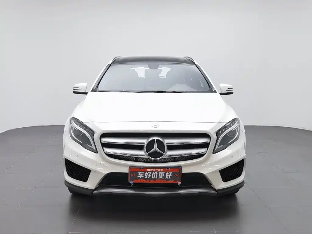 Mercedes-Benz GLA 2015