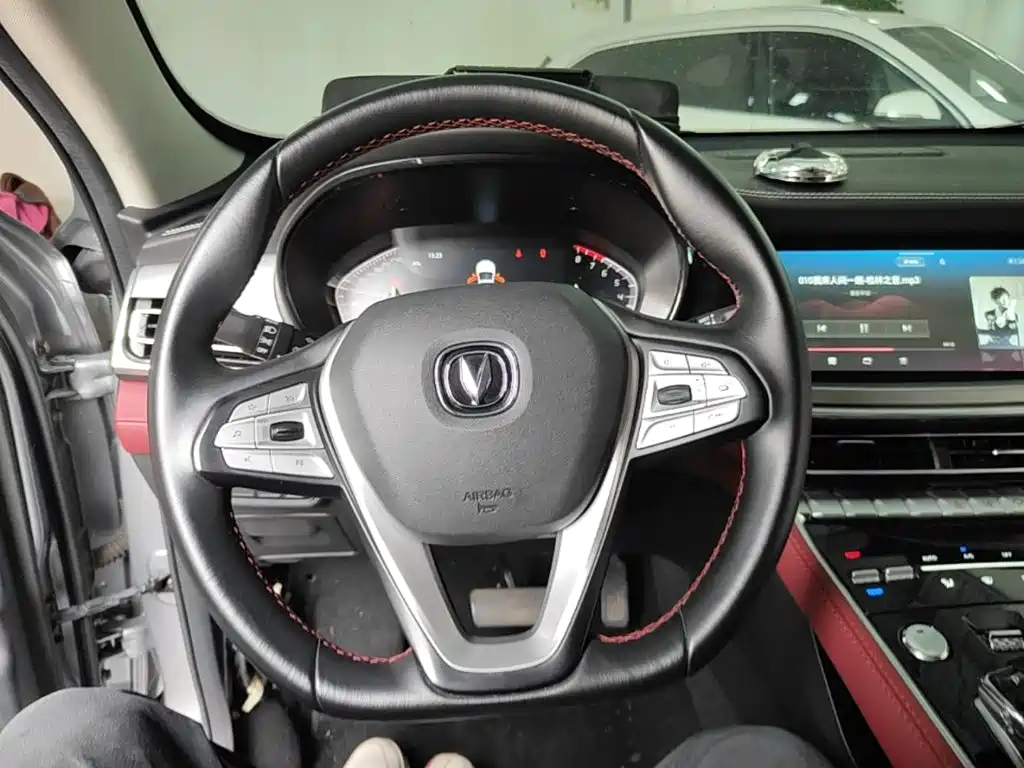 Changan CS85 COUPE 2021 — фото 11