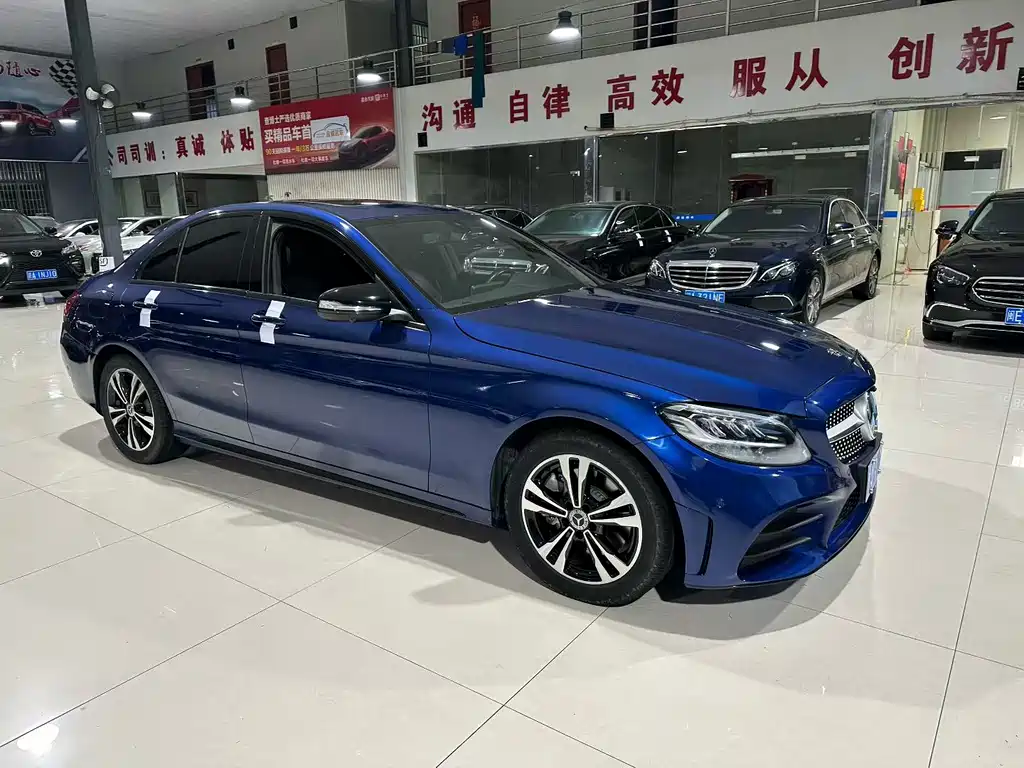 Mercedes-Benz C-Class 2019 — фото 3