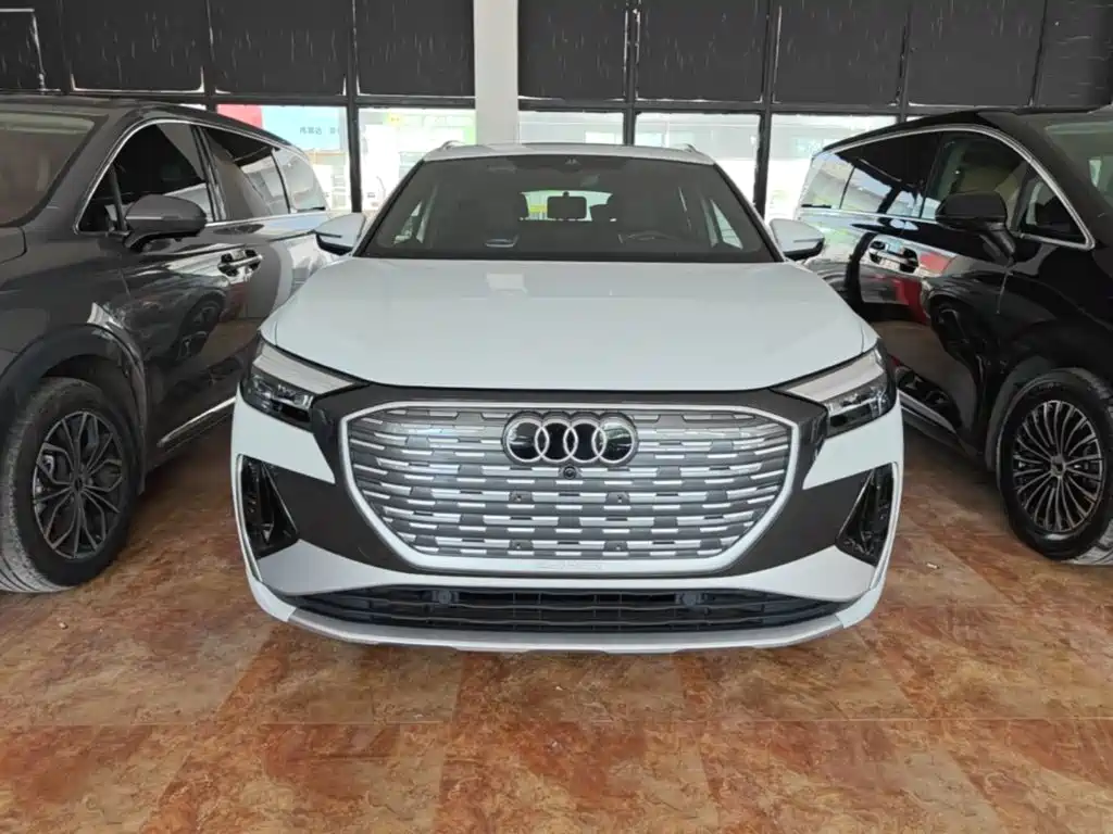 Audi Q4 e-tron 2024