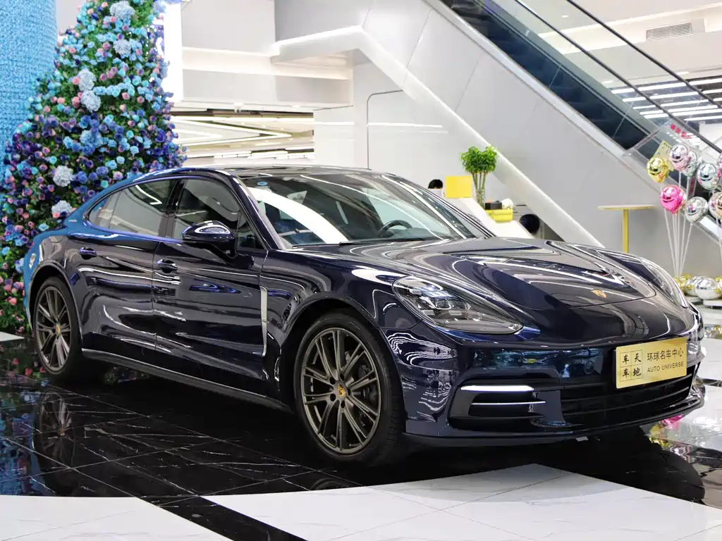 Porsche Panamera 2018 — фото 4