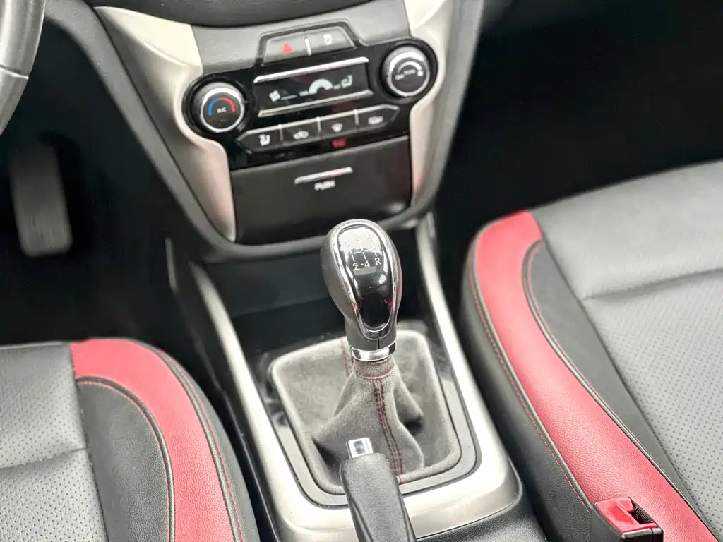 Changan Eado XT 2015 — фото 32