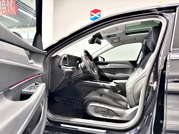 Volkswagen Passat 2025