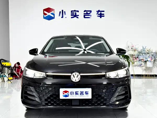 Volkswagen Passat 2025