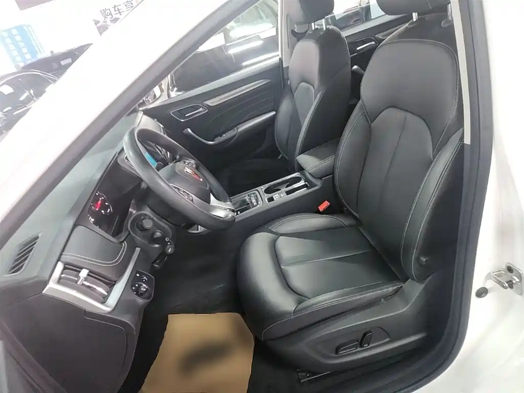 Roewe i6 Classic 2021 — фото 15