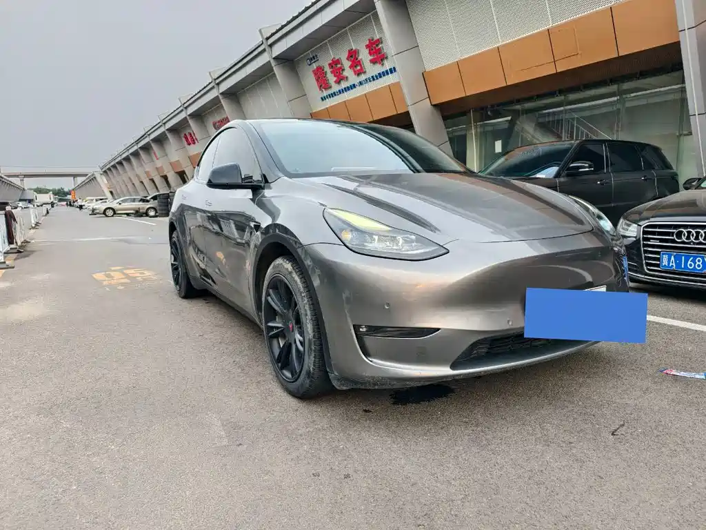 Tesla Model Y 2022 — фото 3