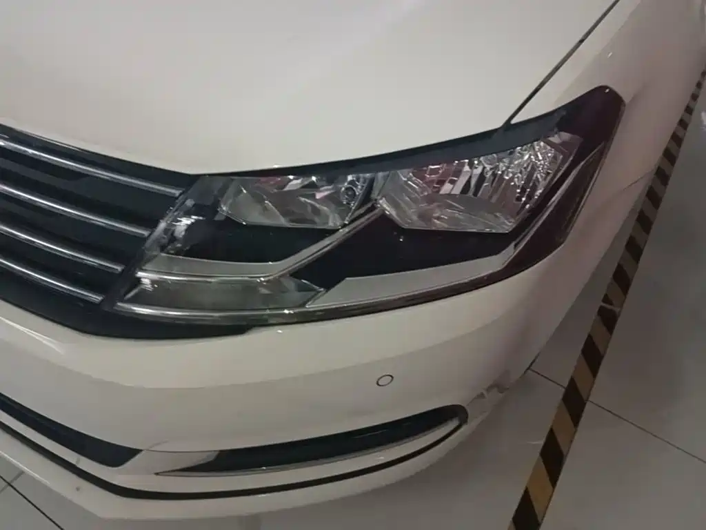Volkswagen Gran Lavida 2017 — фото 24