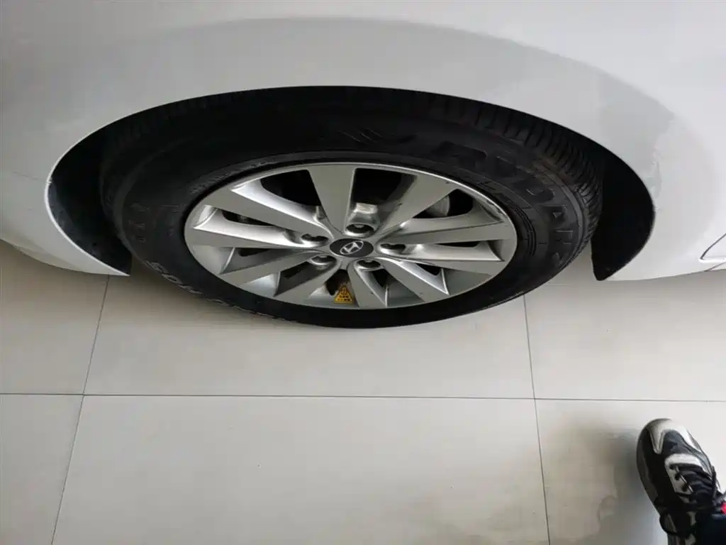 Hyundai Mistra 2015 — фото 23