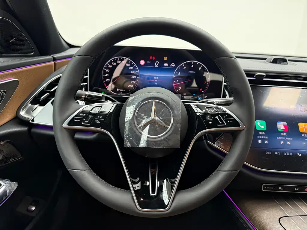 Mercedes-Benz E-Class 2024 — фото 13