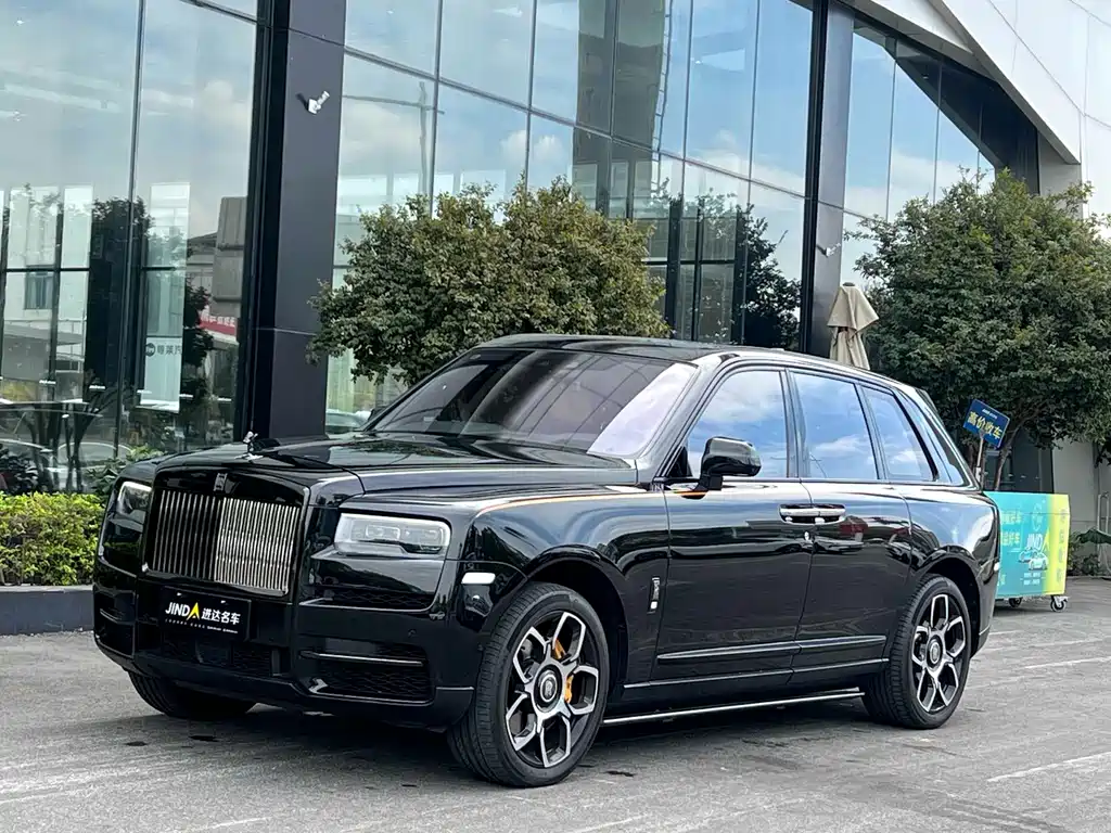 Rolls-Royce Cullinan 2022 — фото 1