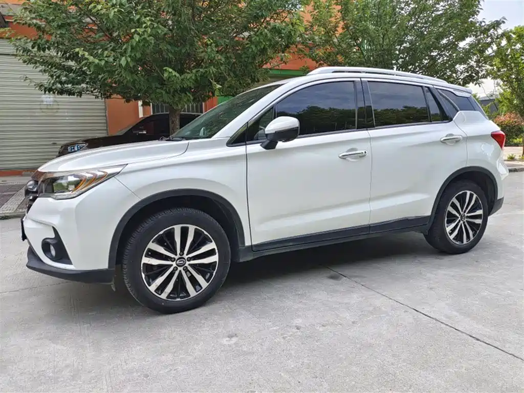 GAC Motor Trumpchi GS4 2018 — фото 12