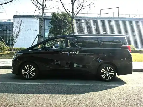 Toyota Alphard 2018