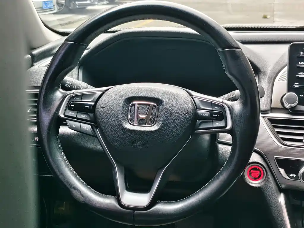 Honda Accord 2020 — фото 8