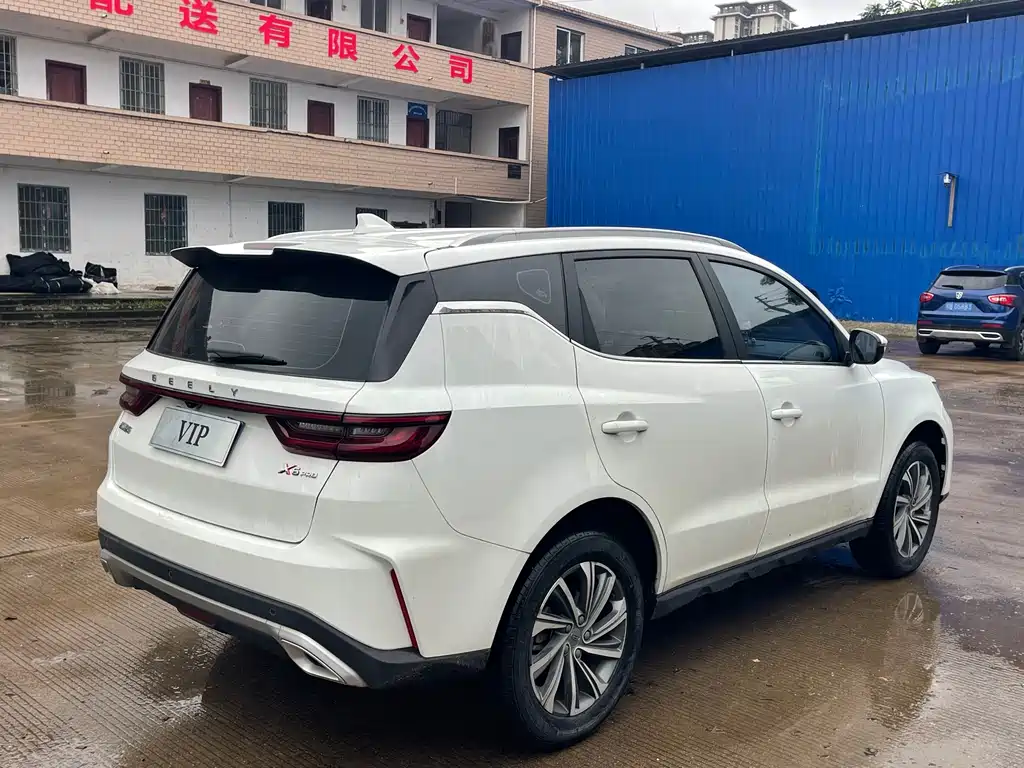 Geely Vision X6 2022