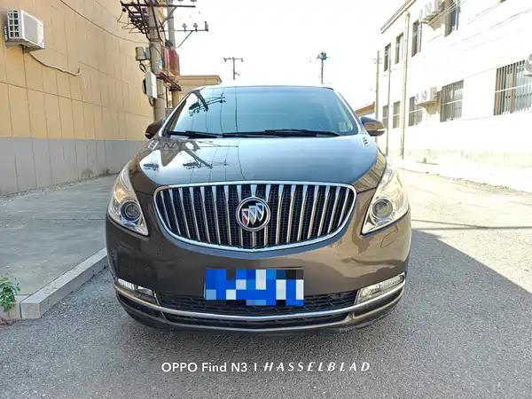 Buick GL8 2015