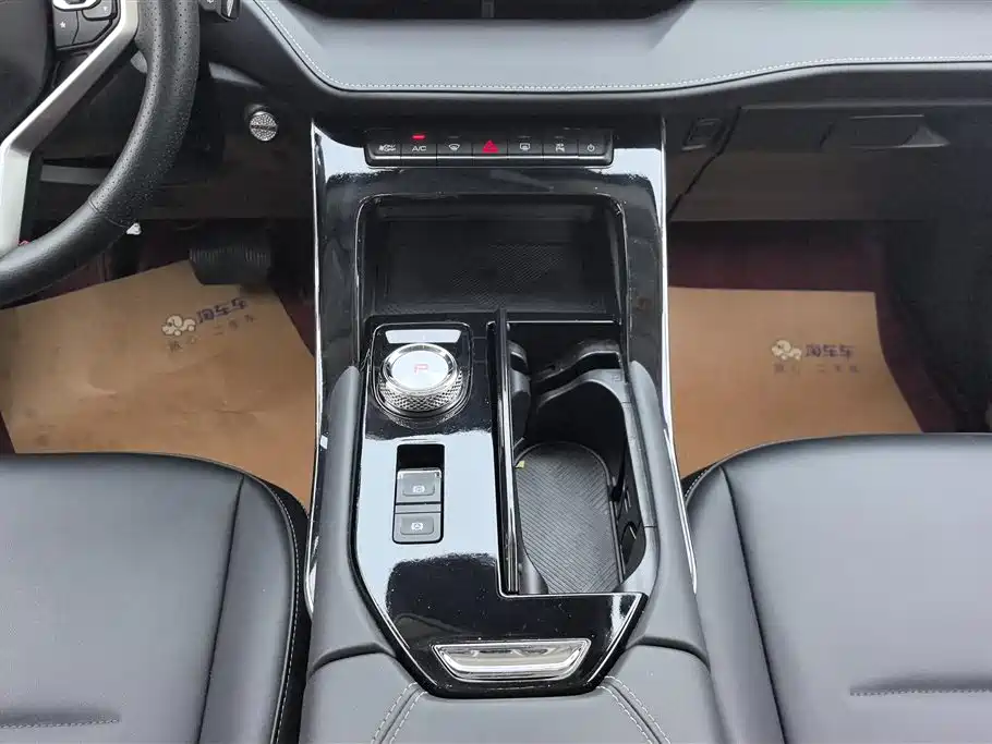 Haval H6 2023 — фото 16