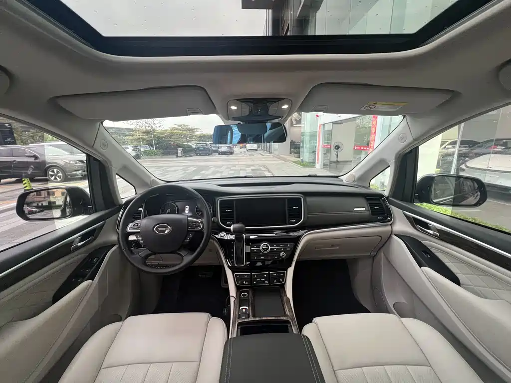 GAC Motor Trumpchi M8 2018 — фото 11