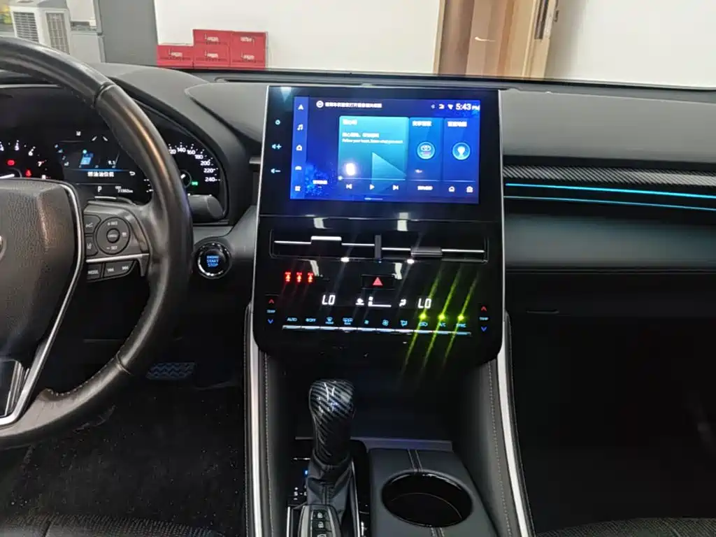 Toyota Avalon 2022 — фото 13