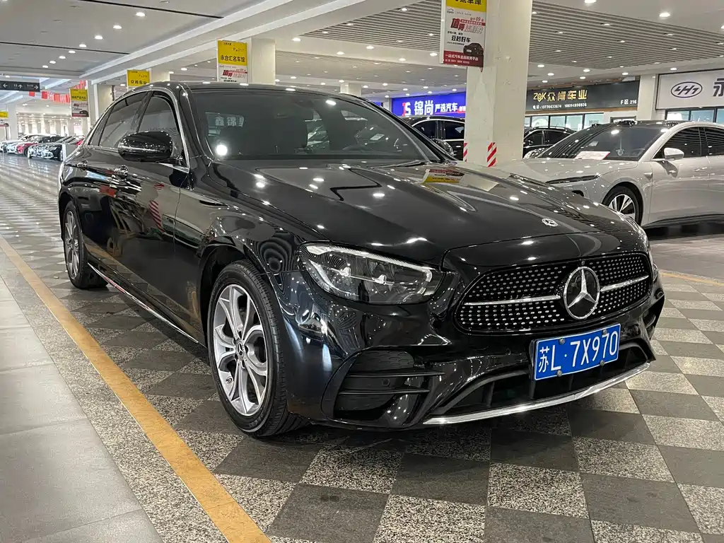 Mercedes-Benz E-Class 2023 — фото 3