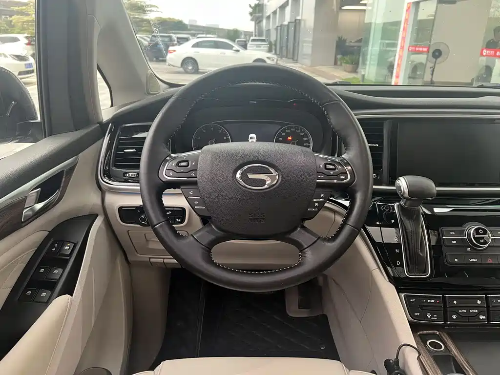 GAC Motor Trumpchi M8 2018 — фото 27