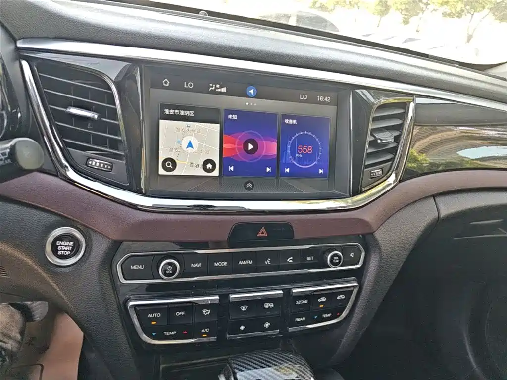 GAC Motor Trumpchi GS8 2019 — фото 13