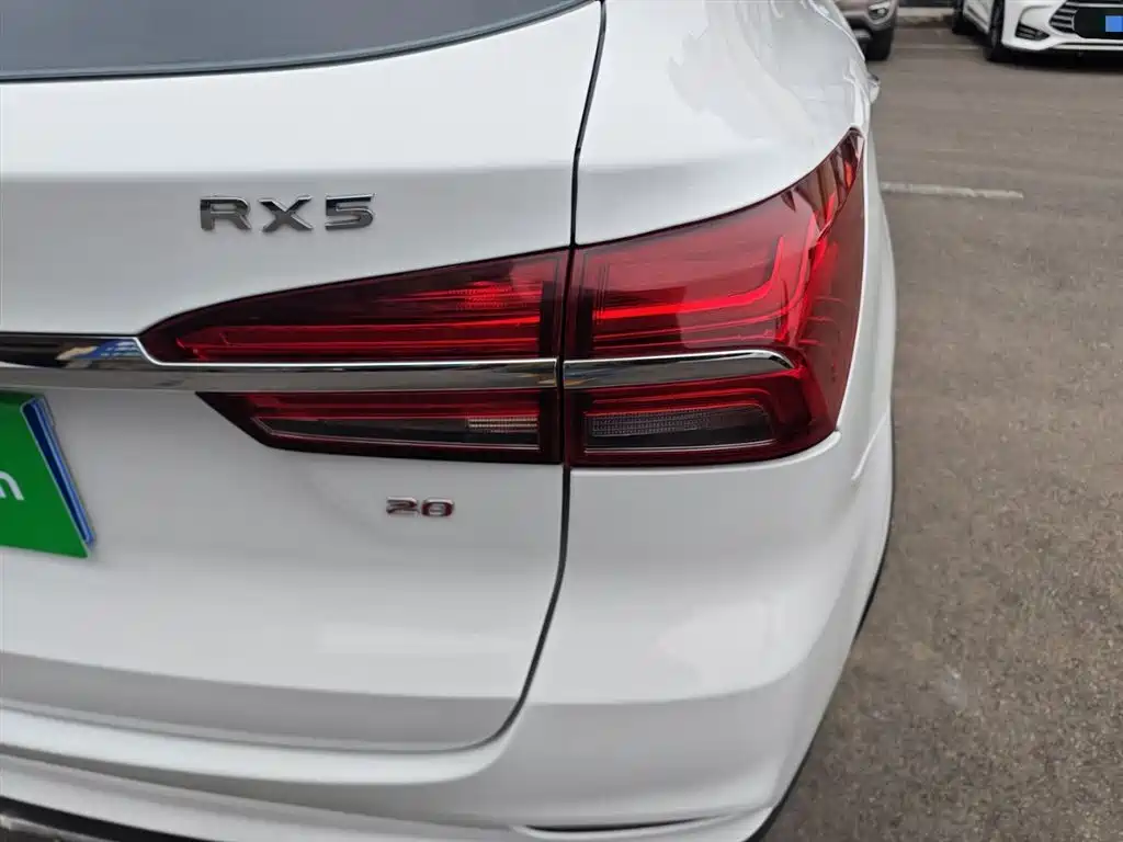 Roewe RX5 2017 — фото 8