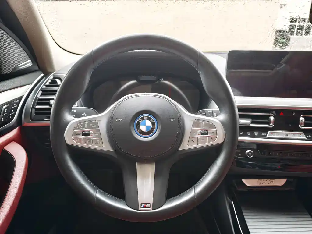 BMW iX3 2024 — фото 8
