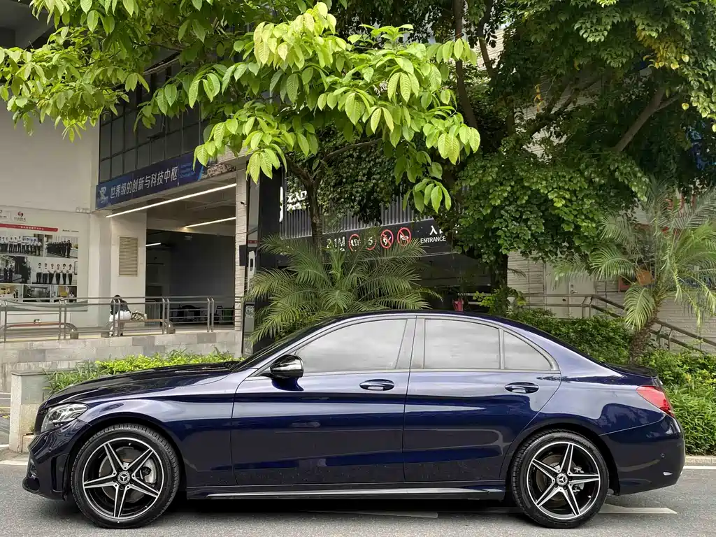 Mercedes-Benz C-Class 2020 — фото 3