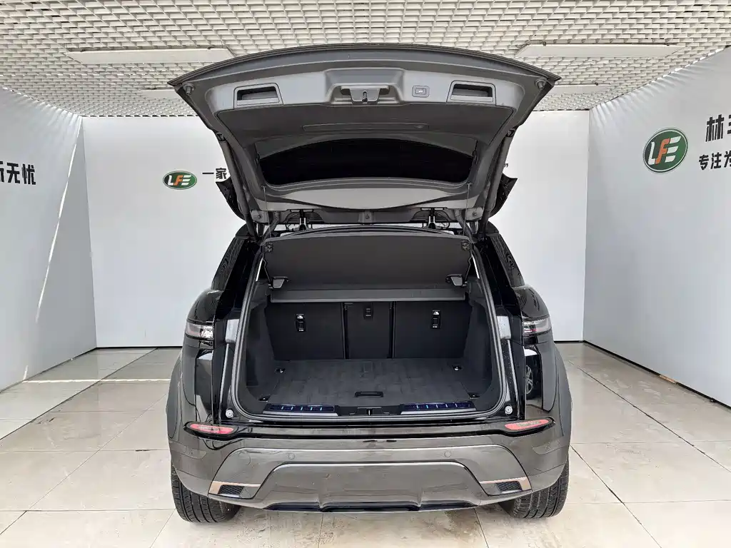 Land Rover Range Rover Evoque 2026 — фото 28
