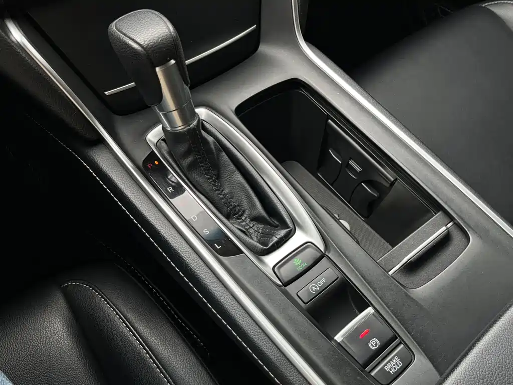 Honda Inspire 2020 — фото 16