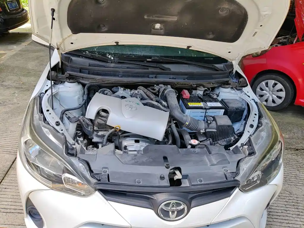 Toyota Yaris L 2020 — фото 20