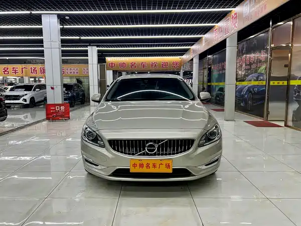 Volvo S60 2019