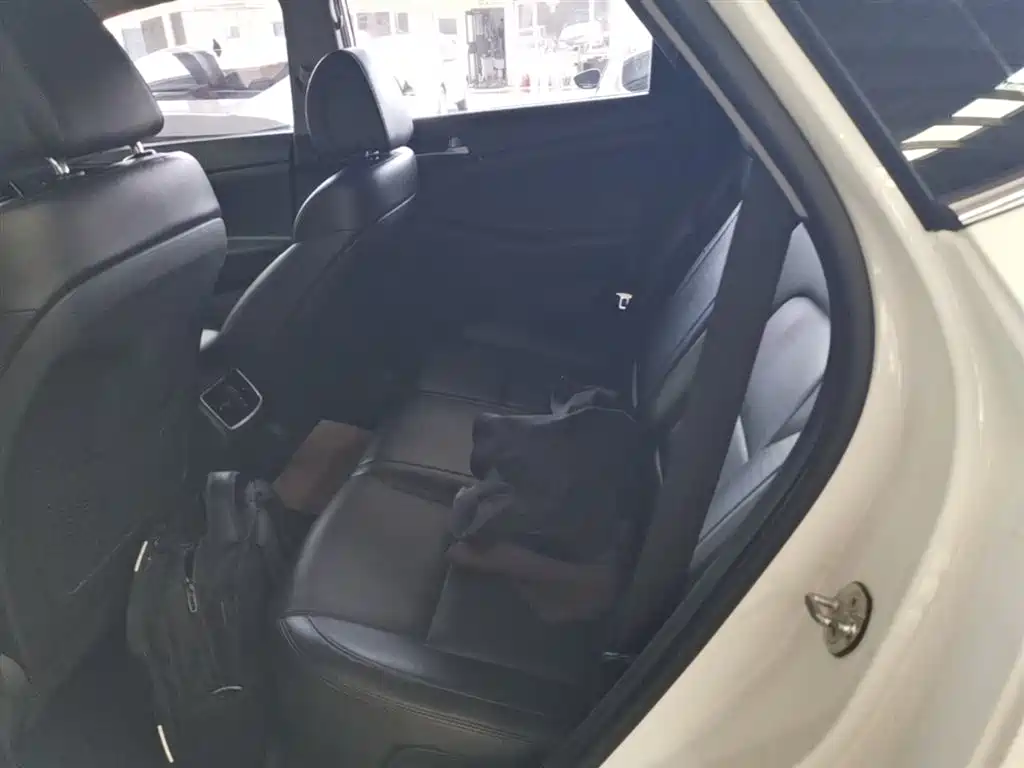 Hyundai Tucson 2017 — фото 17