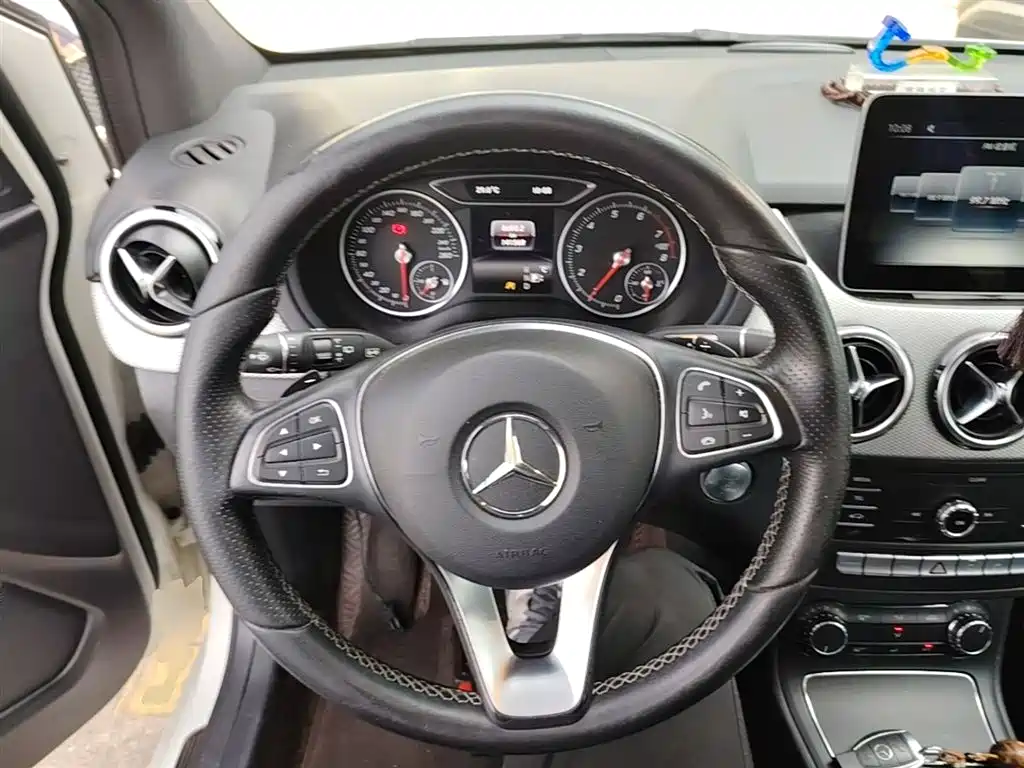 Mercedes-Benz B-Class 2019 — фото 11