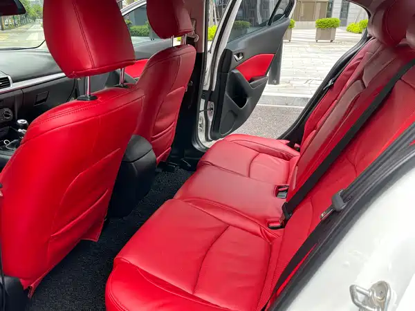 Mazda 3 Axela 2014