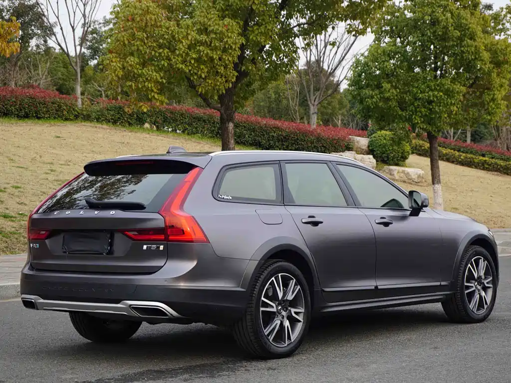 Volvo V90 2020 — фото 22
