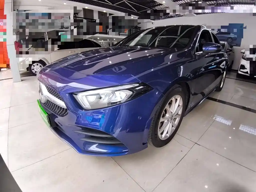 Mercedes-Benz A-Class 2020 — фото 2
