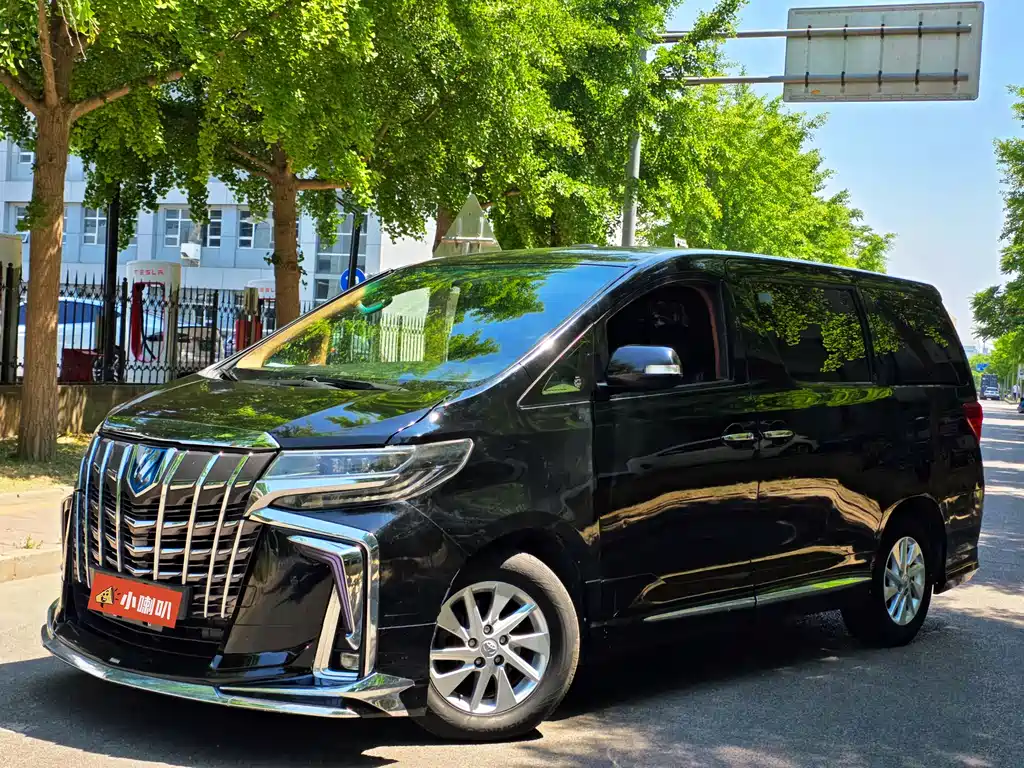Toyota Alphard 2014