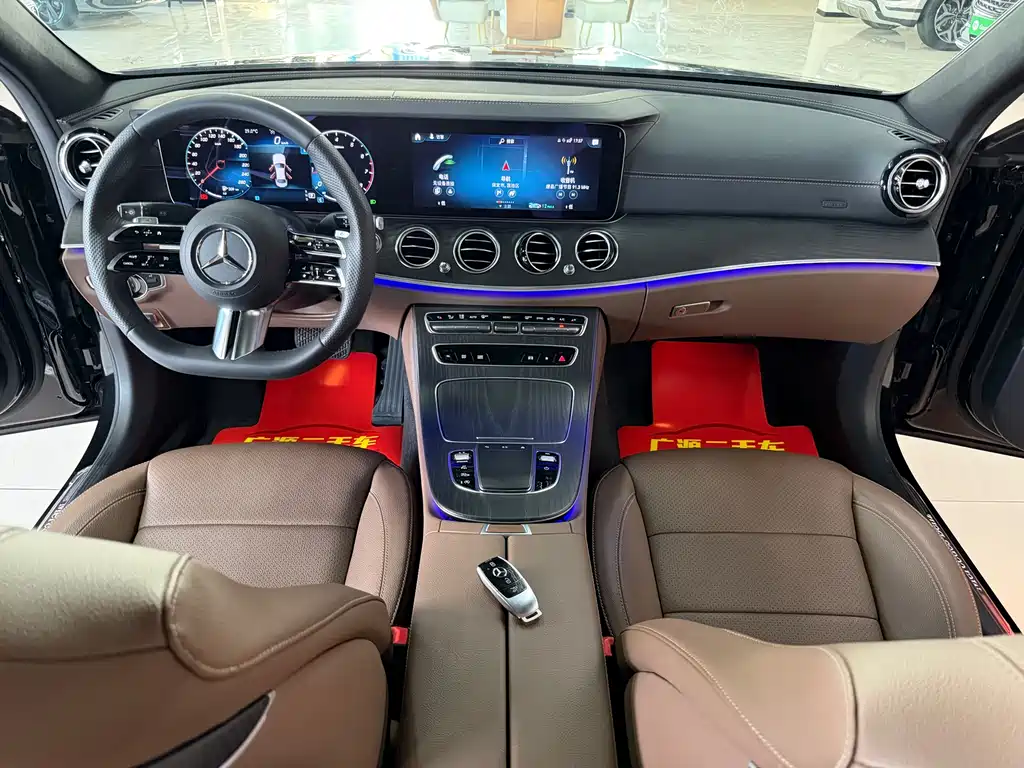 Mercedes-Benz E-Class 2023 — фото 11
