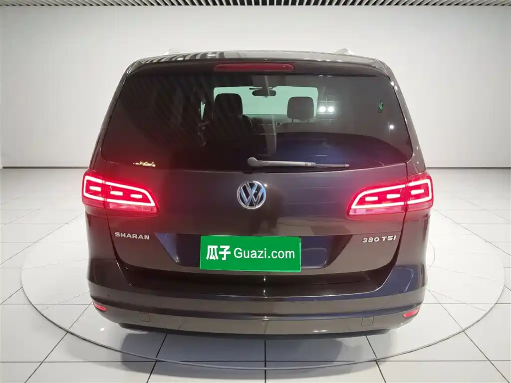 Volkswagen Sharan 2017 — фото 6