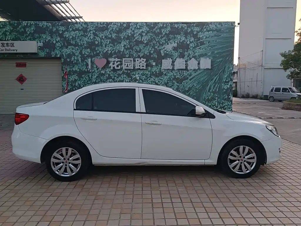 Roewe 350 2016