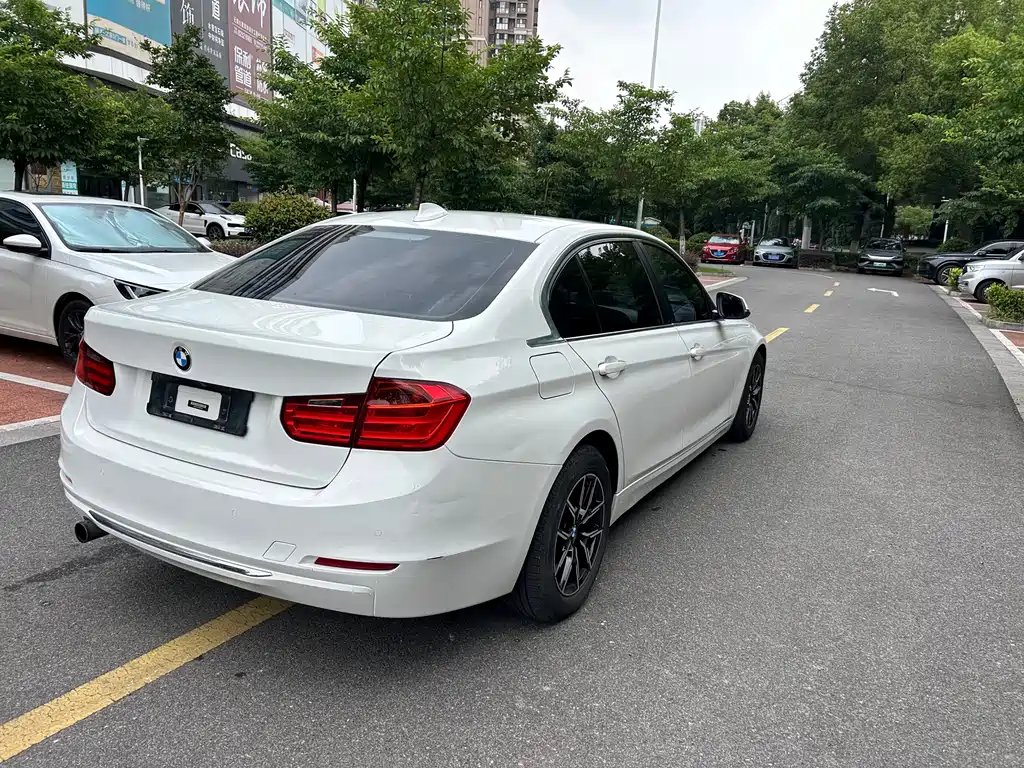 BMW 3 Series 2015 — фото 4