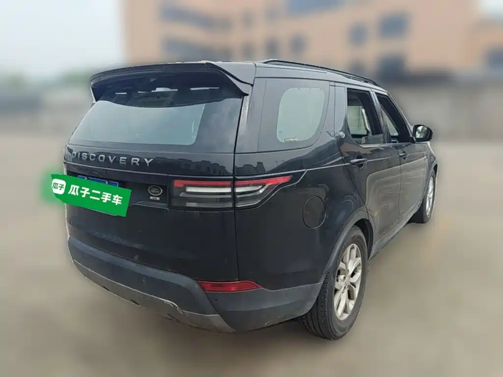Land Rover Discovery 2018 — фото 12