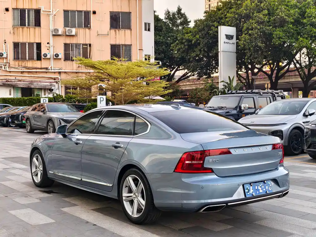 Volvo S90 2018 — фото 28
