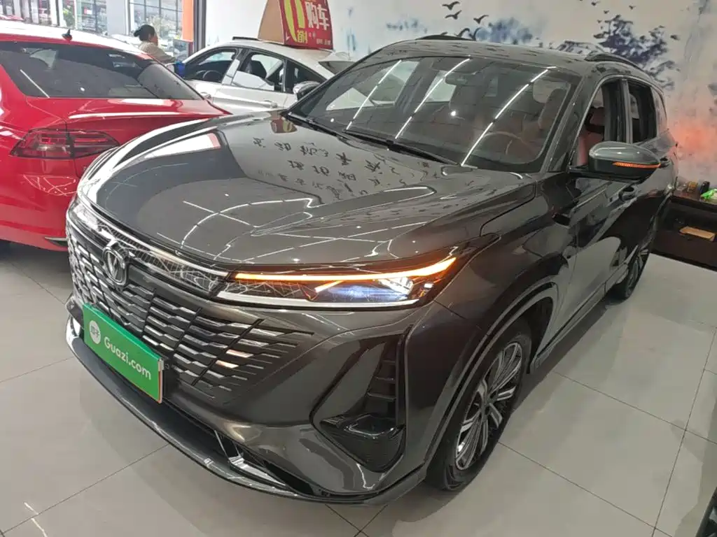 Changan CS75 PLUS 2023 — фото 1