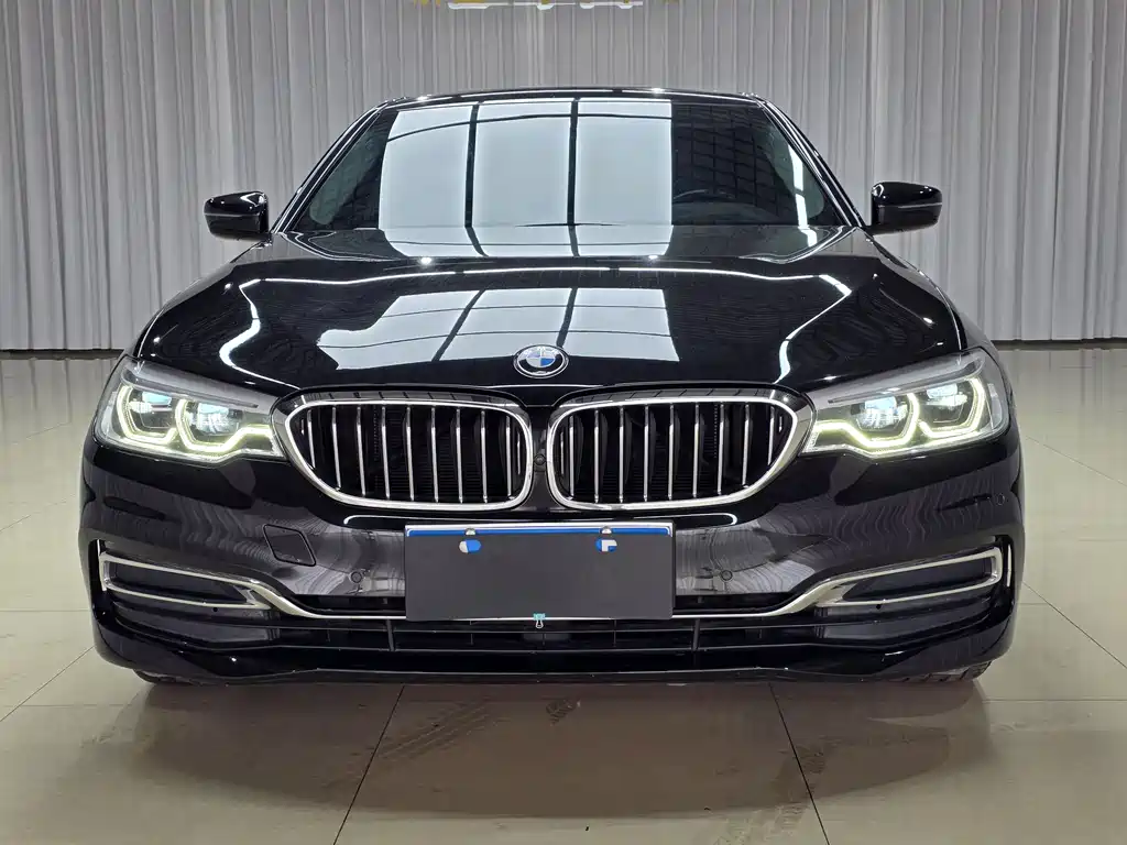 BMW 5 Series 2020 — фото 2