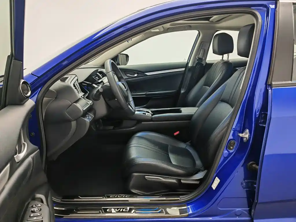 Honda Civic 2019 — фото 10