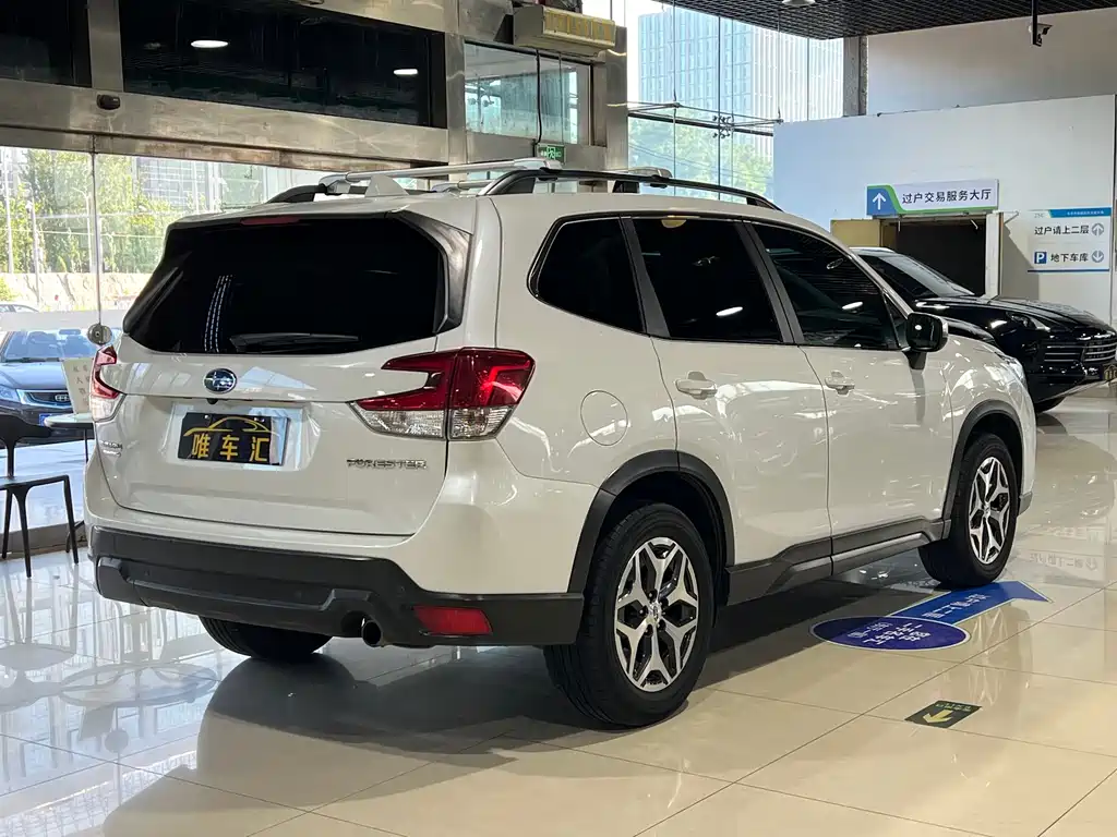 Subaru Forester 2019 — фото 4